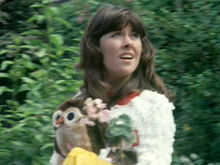 087 Sarah Jane allein