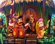 Tropical Freeze Ending.png (1.22 MB) The four playable Kongs all playing their respective instruments in the game's ending.