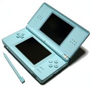 Nintendo DS Lite Ice Blue 01