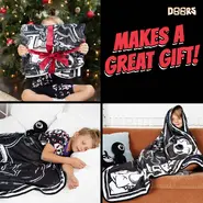 PhatmojoFigureFleeceMakesAGreatGift.webp (490 KB) Phatmojo Makes A Great Gift (Figure Fleece Blanket)