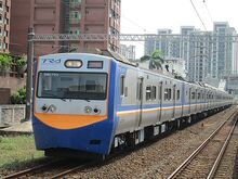 EMU700型列車