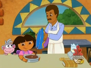 ¡Delicioso! Dora is excited!