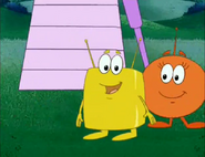 Plinky introducing himself.