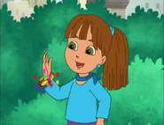 Look, her bracelet is glowing!