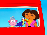Dora-Senor-Tucan-in-trolley
