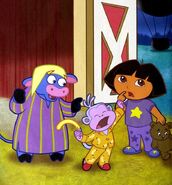 Dora-Benny-barn-at-night