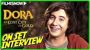 DORA och den förlorade staden guld Nicholas Coombe" Randy "on-set Intervju