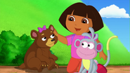 Dora and the Very Sleepy Bear 🐻💤 Full Episode Dora the Explorer 2-40 screenshot (1)