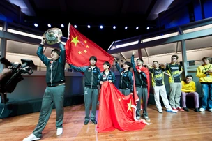 iG with the Aegis of Champions after winning The International 2012
