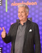 KidsChoiceSportsAwards18-Marc carpet.jpg (85 KB) Marc on the orange carpet for the 2018 Kids' Choice Sports