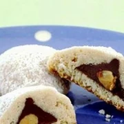 secret almond kisses cookie (armed robbery cookie)