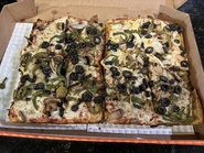 Detroit-Style Deep Dish Veggie Pizza