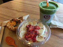Jalapeno Chedder Roll, Chunky Strawberry Bowl & Apples 'N Greens Smoothie