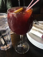 Mrpizza6.jpg (159 KB) Tropical Sangria