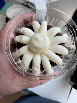 Nothing Bundt Cakes giving away bundlets to first 250 customers on