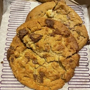 Salted Caramel Deluxe and Chocolate Peanut Butter Cup Deluxe