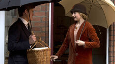 Downton-Abbey-5-5-Rose