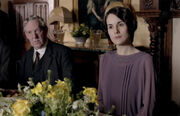 Lady-mary-at-tenants-lunch-1-