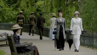 Downton-Abbey-7-Rosemund-Mary-1-