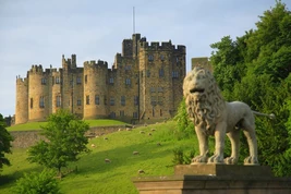 Alnwick-castle-1