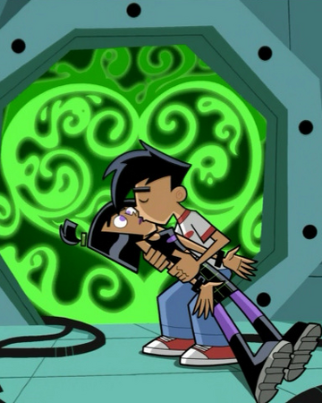 Fake Out Make Out Danny Phantom Wiki Fandom Desiree, paulina, madeline fenton, penelope spectra. fake out make out danny phantom wiki