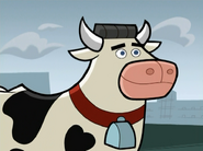 S02e01 cow statue