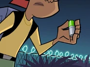S02e02 lipstick blaster in hand.png (412 KB)