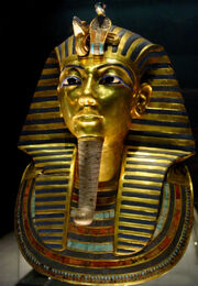 Mask of Tutankhamun 2003-12-07