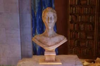 Бюст Селины