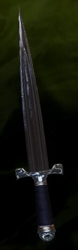 Balanced Dagger