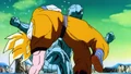 FMA knee.jpg (850 KB) Meta-Cooler knee strikes Goku in the back