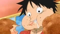 LuffyEats(D9).png (1.47 MB) Luffy eats the Carat Sizzled Cattle