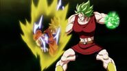 Kale Super Saiyan Berserker vs. Goku Super Saiyan 2