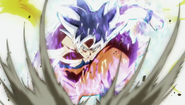 Goku salta a través de las explosiones de energía de Jiren con la Doctrina Egoísta.