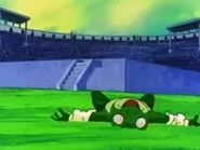 Fourog expulsado del tatami por Maraikoh luego de destruir algunas lunas.