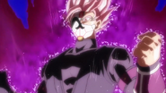 Saiyano de la Máscara Carmesí como Supersaiyano Rosado 2 en un corto animado promocional de Super Dragon Ball Heroes: Misión del Big Bang 9 (BM9).