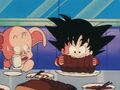 Oolong shocked at how goku's eating