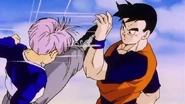 Bscap0639.jpg (70 kB) Gohan entrenando con Trunks.
