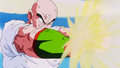 Tien Shinhan prepares to attack Cell