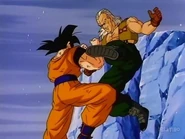 Androide Número 13 contra Son Goku (mundo paralelo).