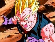 Vegeta usa l'Attacco Abbagliante Finale contro Super Androide 17.