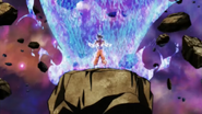 Goku Doctrina Egoísta Suprema se enoja con Jiren por tratar de lastimar a sus amigos y aumenta su poder con el Espíritu furioso.