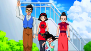 Chi-Chi,Goten,Gohan y Videl llegan