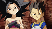 Caulifla y Cabba.