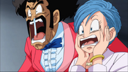 Mr. Satán y Bulma horrorizados por ver a Arale sin cabeza