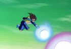 Vegeta uses ki to protect himself from Zarbon's Possibility Cannon