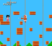 Son Goku peleando contra el Rey Bimbo.