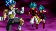 Vegeta Supersaiyano Dios Evolucionado junto a Beat y Note en un corto animado promocional de Super Dragon Ball Heroes Misión del universo 10.