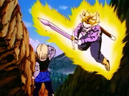 A Trunks se le rompe la espada.