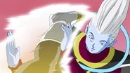 Whis autodeféndiendose de Vegeta.
